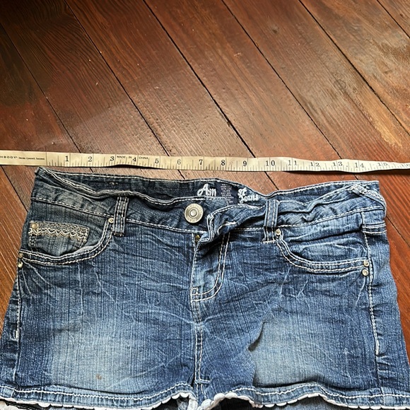 Amethyst Jean Shorts - Picture 6 of 8